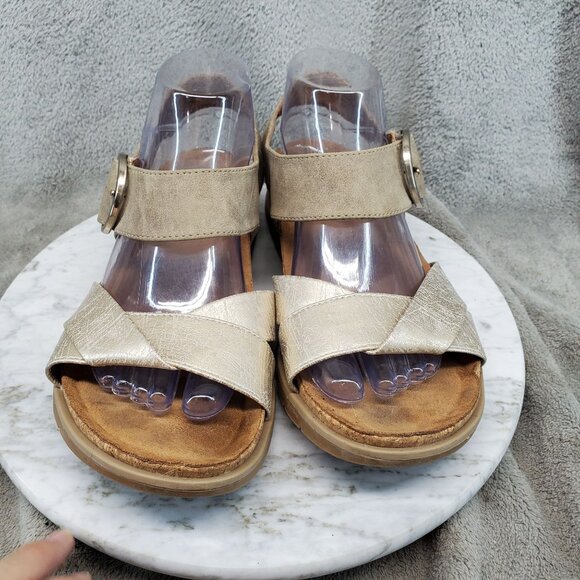 Sofft Shoes Womens Size 9 Gold Faux Leather Galiana Sandals - Picture 5 of 10